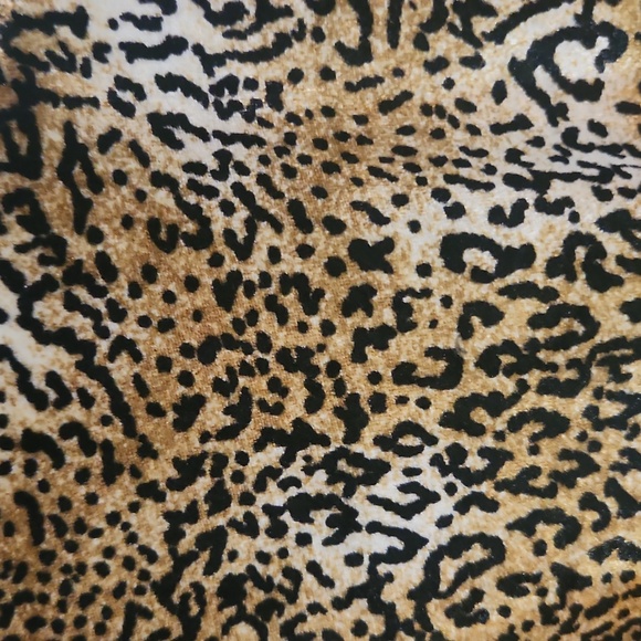 Laura animal print top - Picture 2 of 2